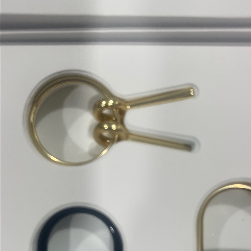 LA Collection CHANEL Black and Gold Padlock Set - Picture 4 of 5